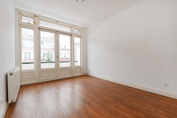 Medium property photo - Jan ten Brinkstraat 147, 2522 HX Den Haag